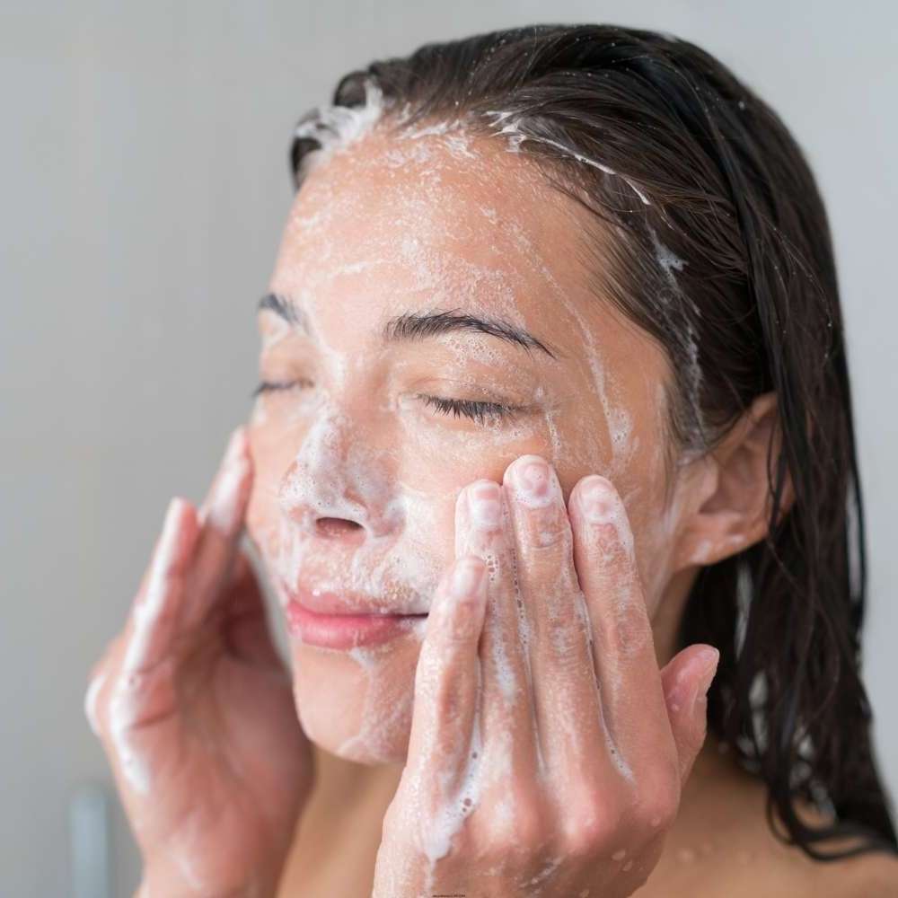 Flacon Mousse Nettoyante Améthyste – pureté botanique